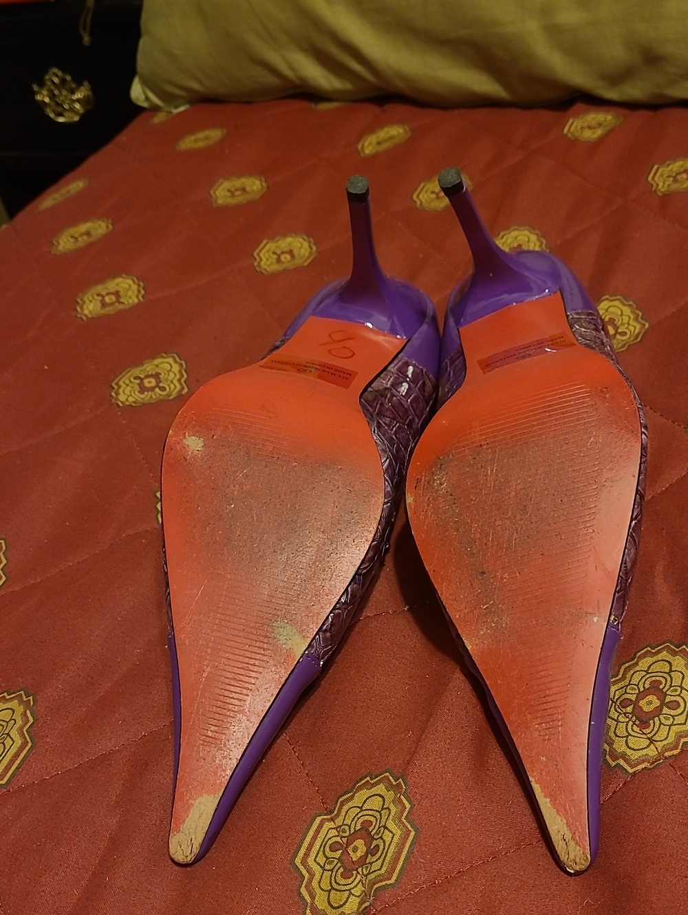 Shoes - Picture 2 of 4